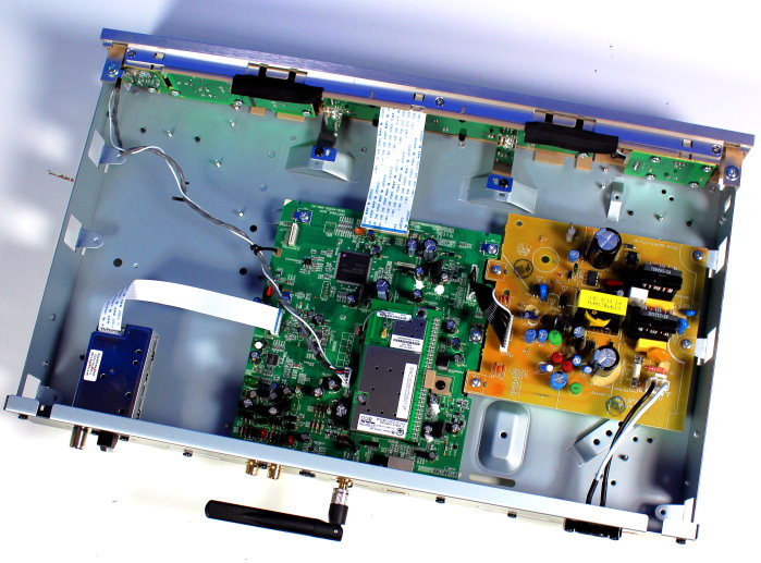 Denon_DNP-720AE_InnenlebenGesamt.jpg