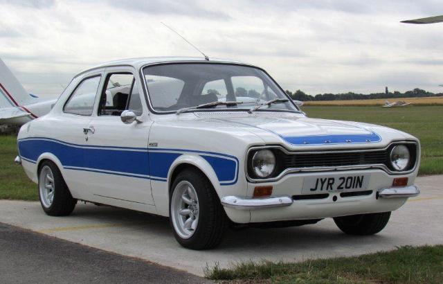ford_escort_mki_rs_2000_1.jpg