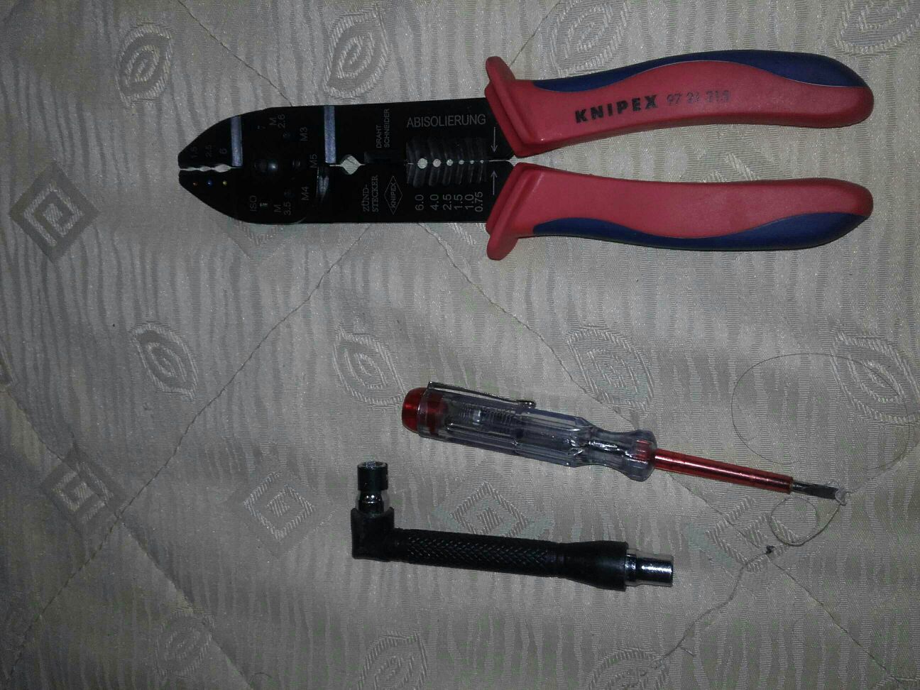 de18cbe440c1f7fd041ae27b06bcf66e.jpg