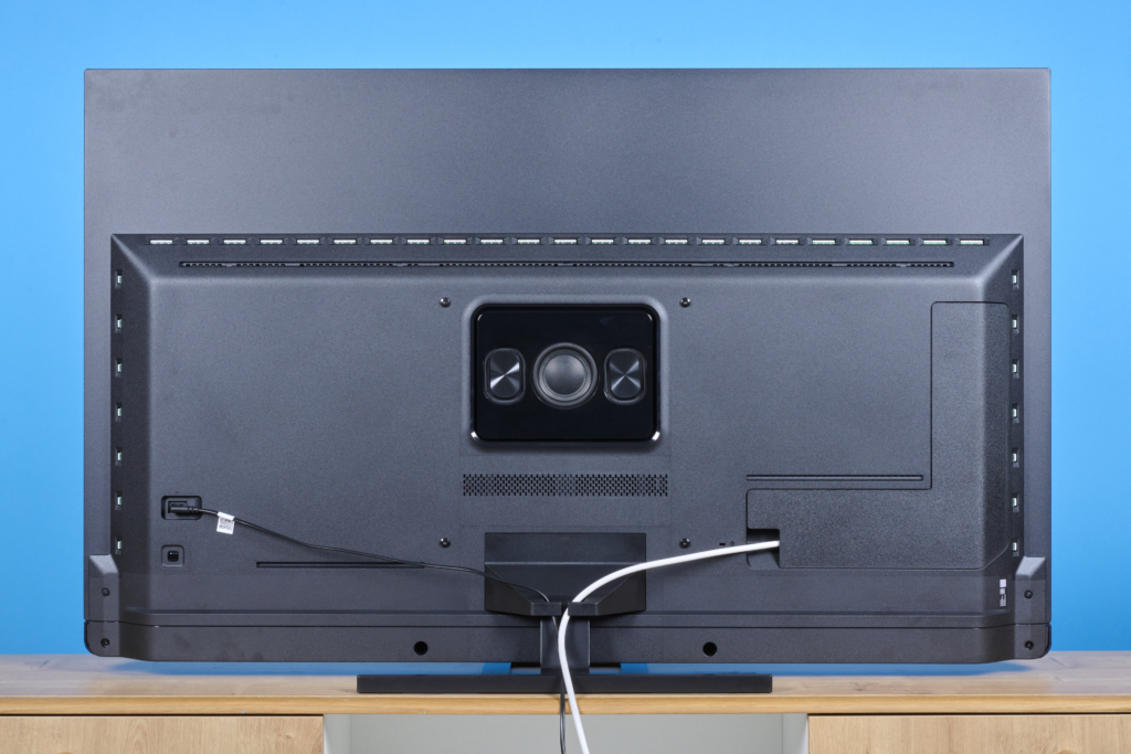 philips-oled908-rueckseite-abdeckung-1024x683.jpg