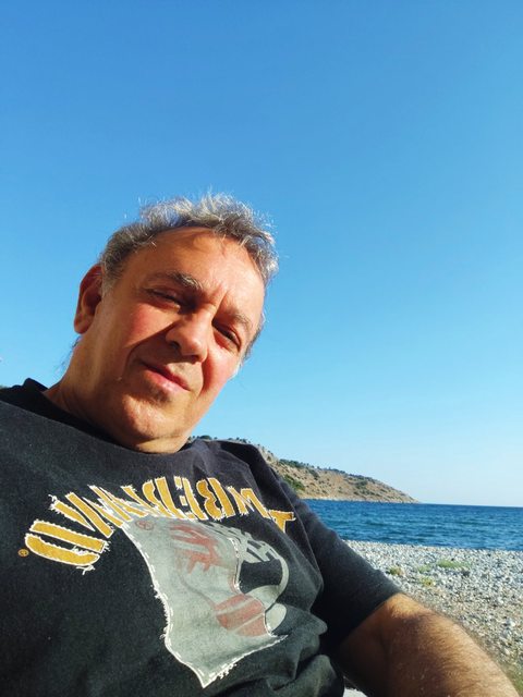 kcWYCejl.jpg