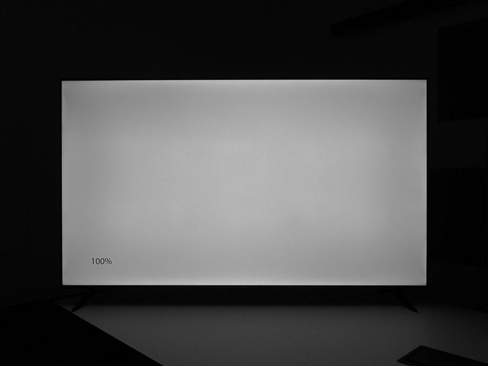 04c-TCL-65V6B-biel.jpg
