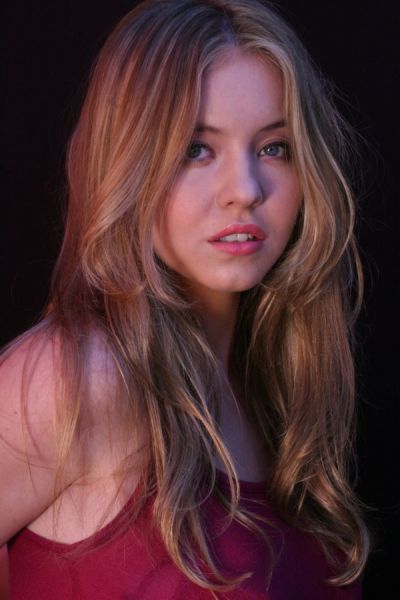 1118full-sydney-sweeney_2.jpg
