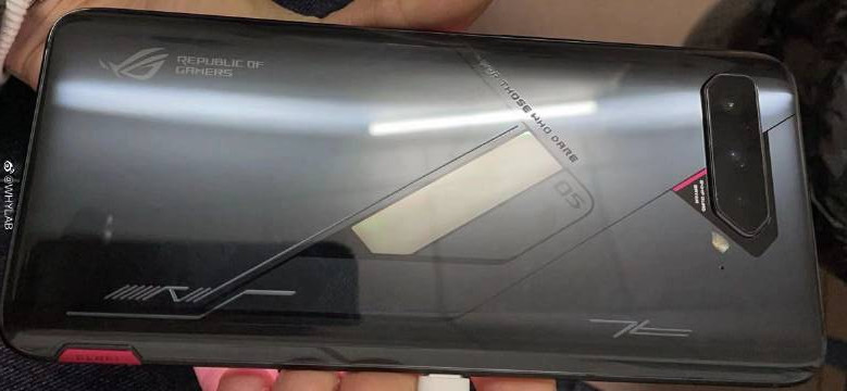 ROG-Phone-5-1.jpg