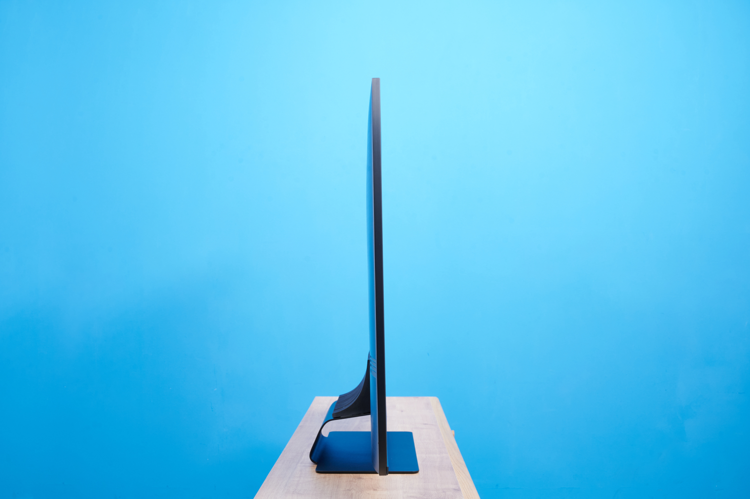 samsung-qn90b-profil-1536x1022.jpg