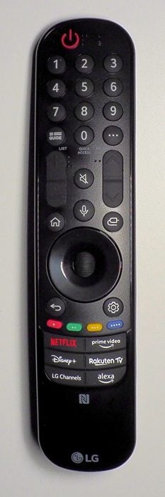 02c-LG-OLED65C4-pilot.jpg