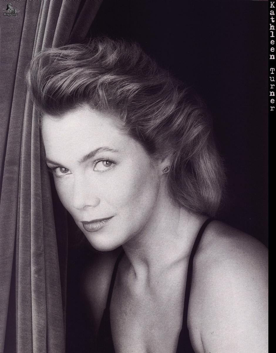 kathleen-turner-13444.jpg