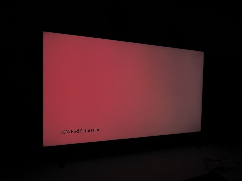 04b-LG-43UR78003-degradacja-kolorow-pod-katem.jpg