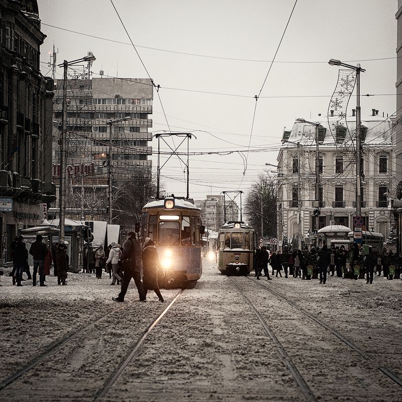 tram.jpg~original