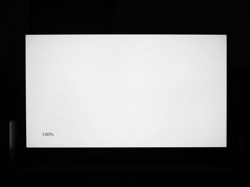 04c-Sony-65XR70-biel.jpg
