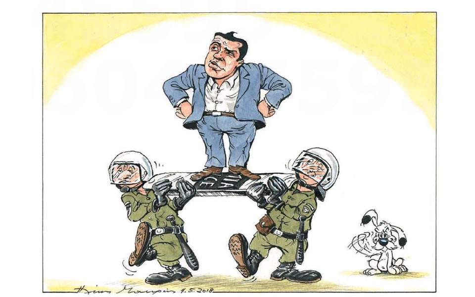 makris2-thumb-large.jpg