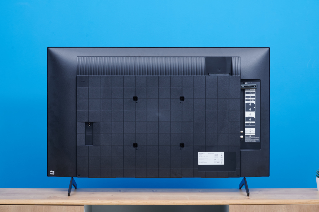 sony-x80j-rueckseite-1080x719.jpg
