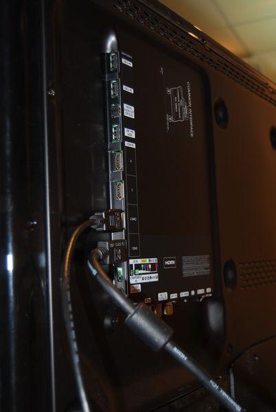 SAMSUNG-UE40D8000_04.jpg