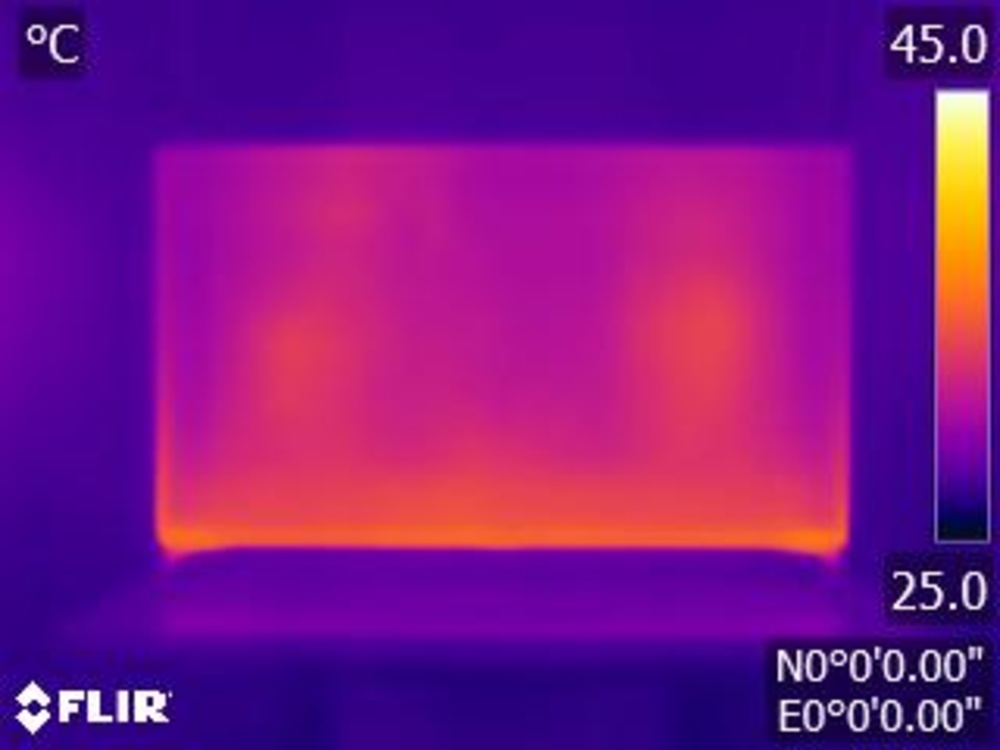 uj7700-temperature-medium.jpg