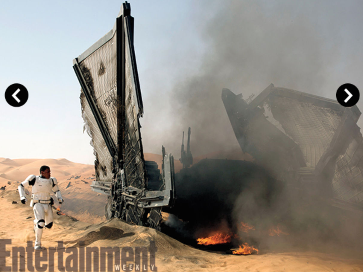 star-wars-force-awakens-finn-john-boyega-tie-fighter.jpg