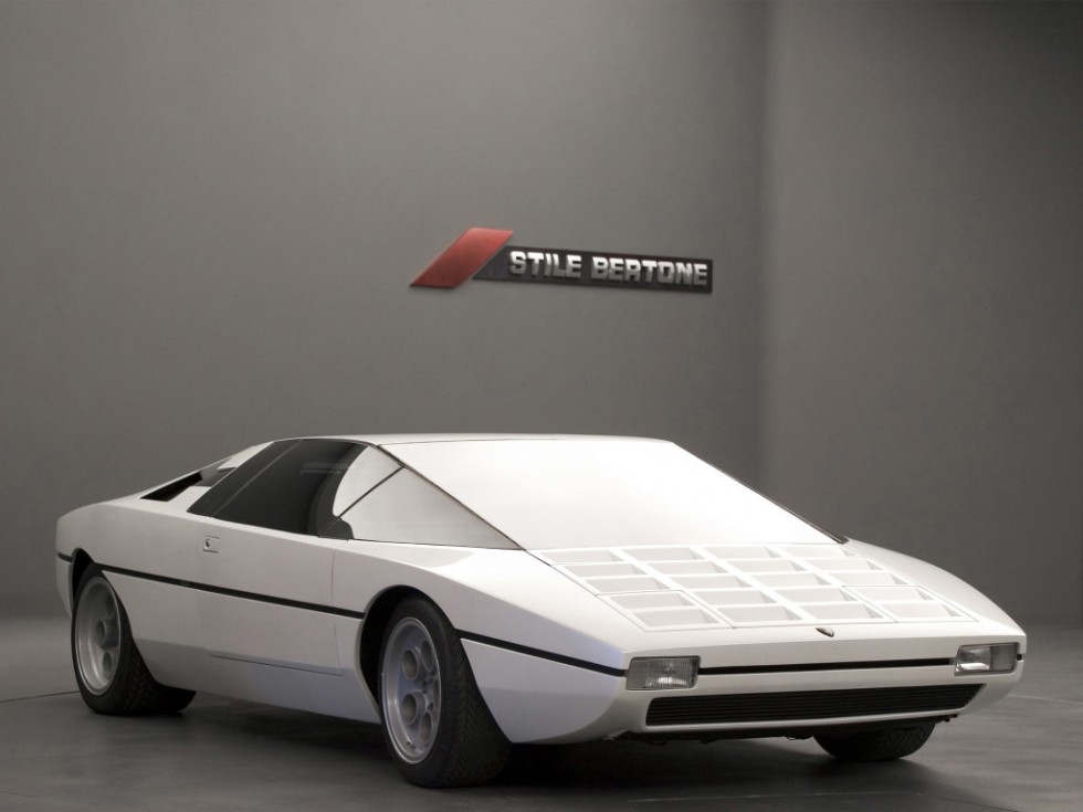 1974_Bertone_Lamborghini_Bravo_2-980x735.jpg