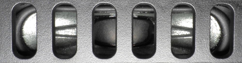 09a-Samsung-55S85FAU-glosnik.jpg