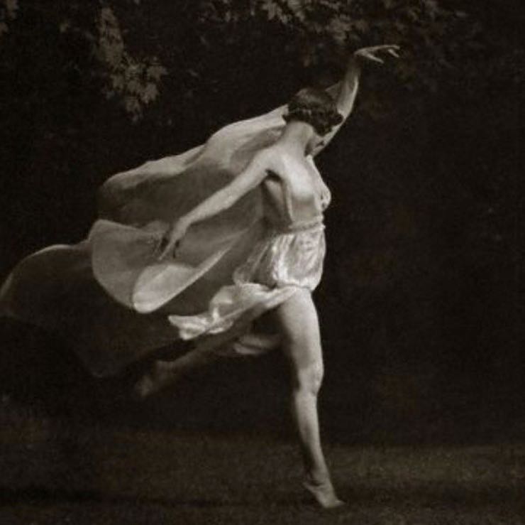 Isadora-Duncan-.jpg