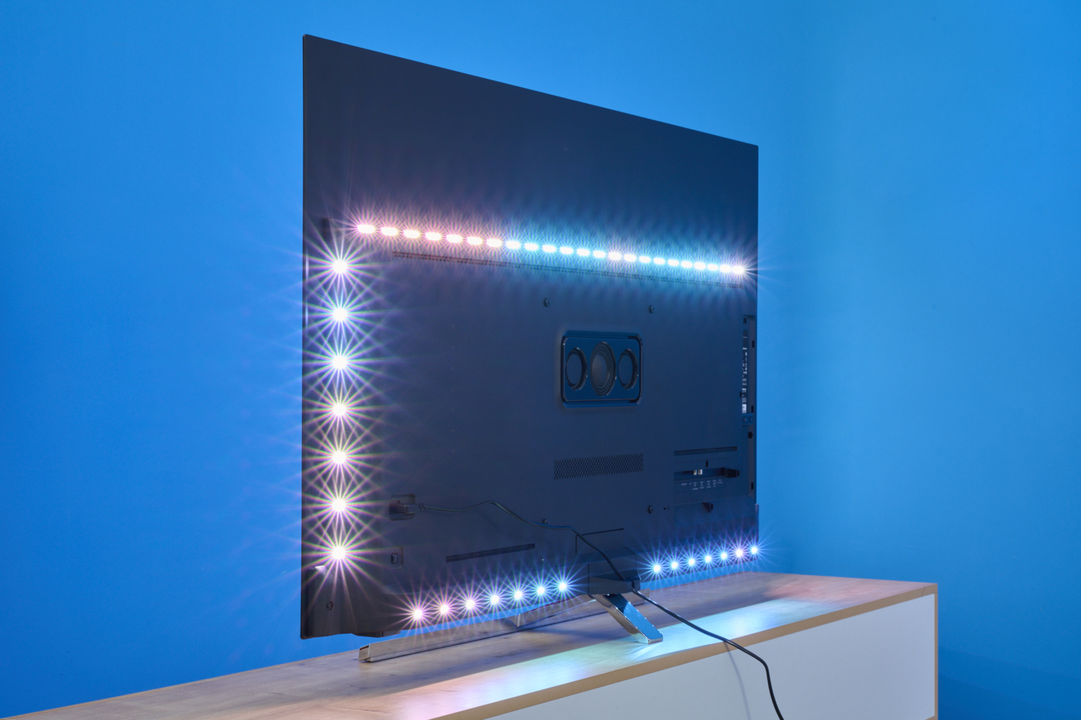 philips_oled_807_rueckseite_ambilight-1-1536x1024.jpg