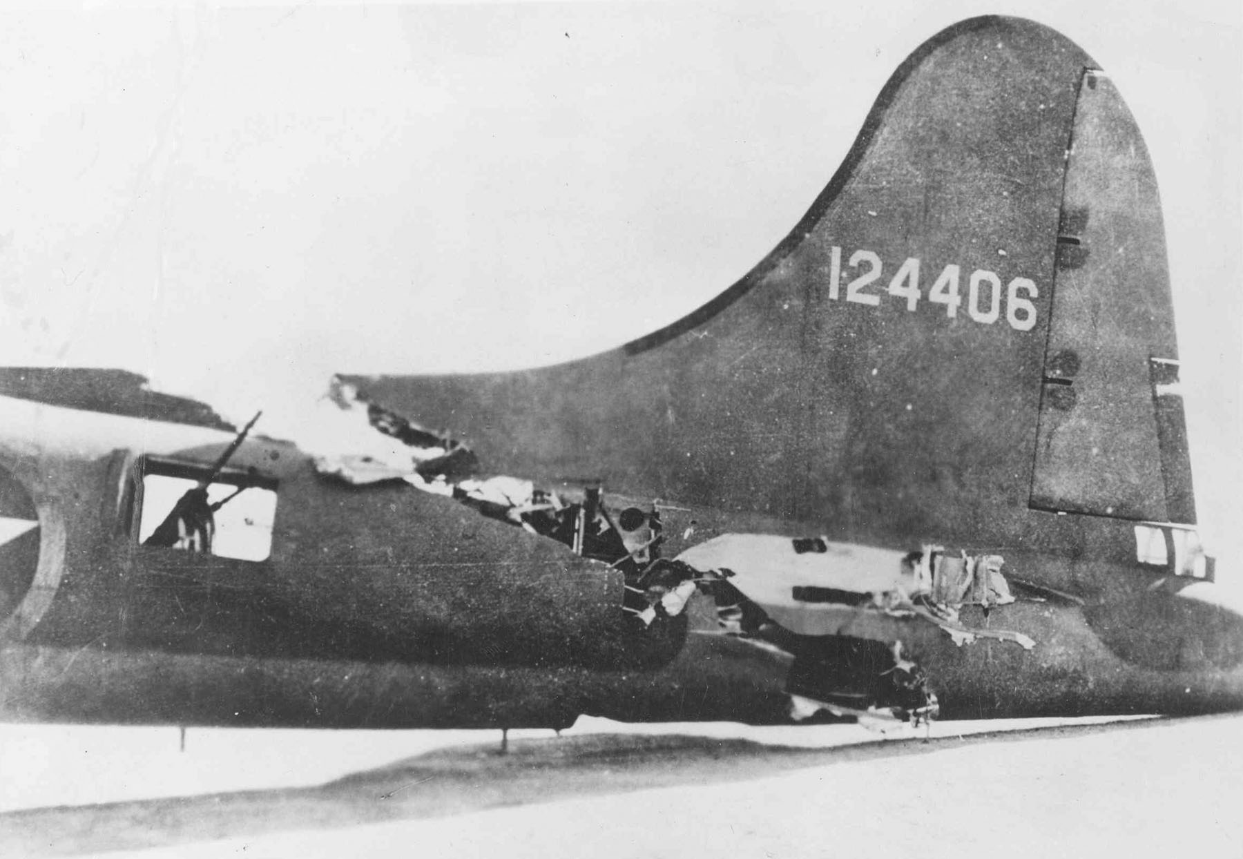 Damaged_tail_of_B-17.jpg