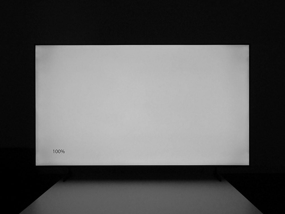 04c-Samsung-65DU7192-biel.jpg