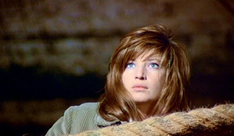 monica-vitti-red-desert-1964-09.jpg