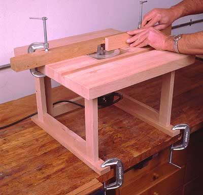 DIY-Portable-Benchtop-Router-Table.jpg