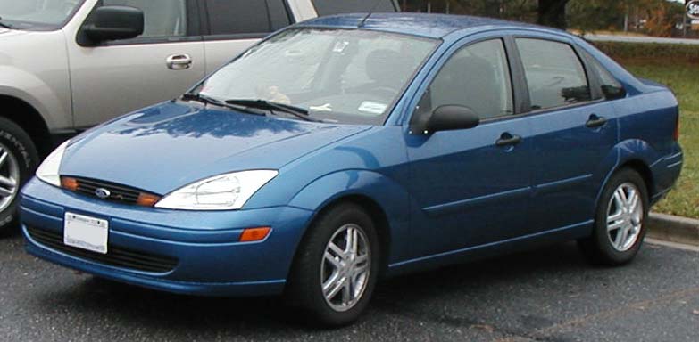Ford-Focus-SE-sedan.jpg