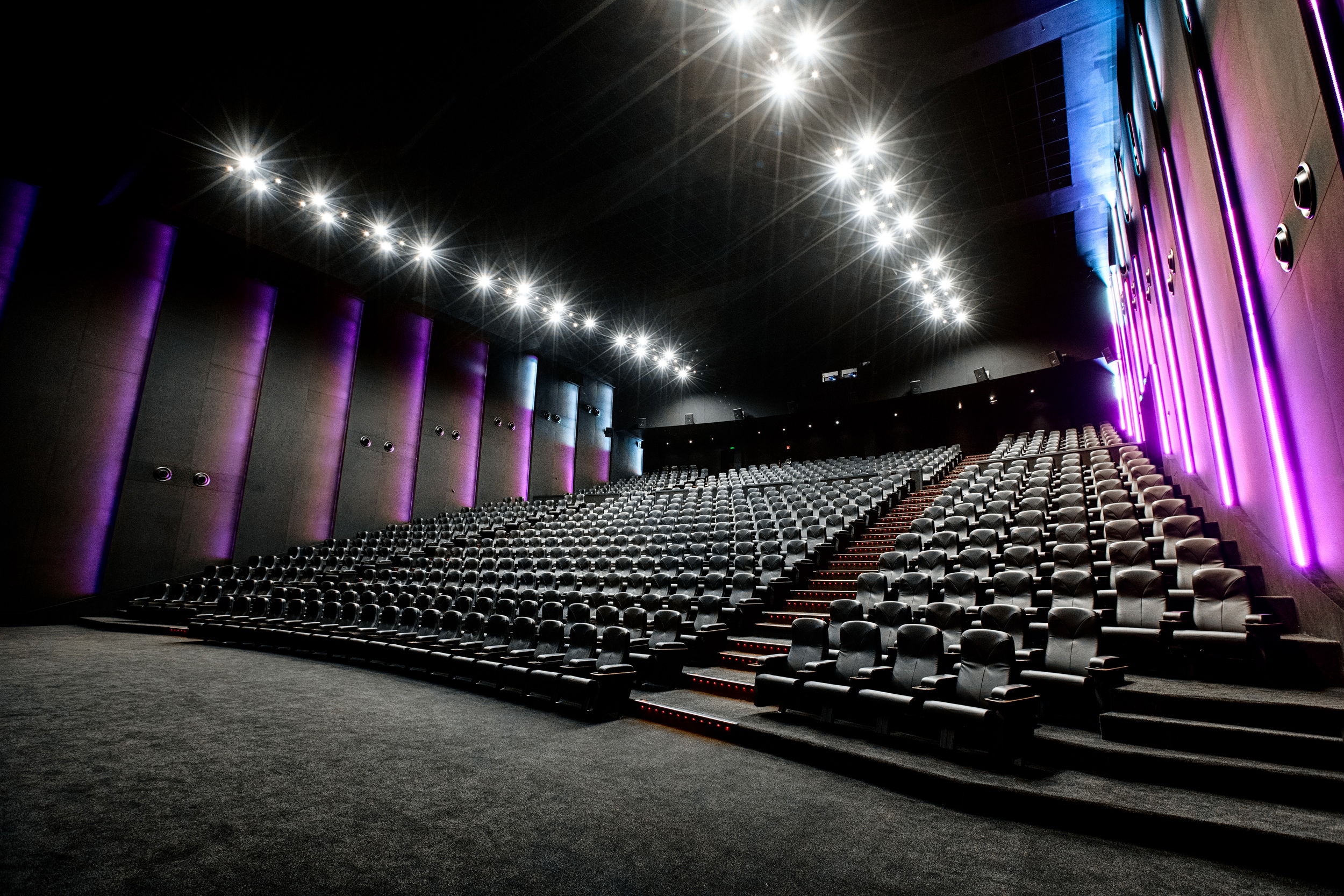 www.villagecinemas.gr