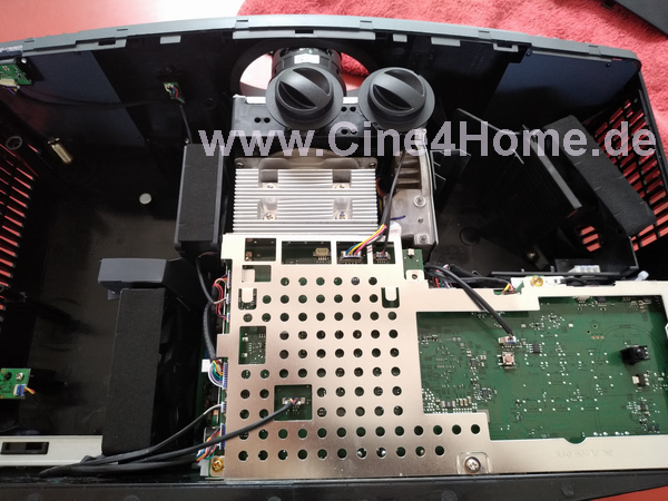 BenQ_W5700_1.jpg