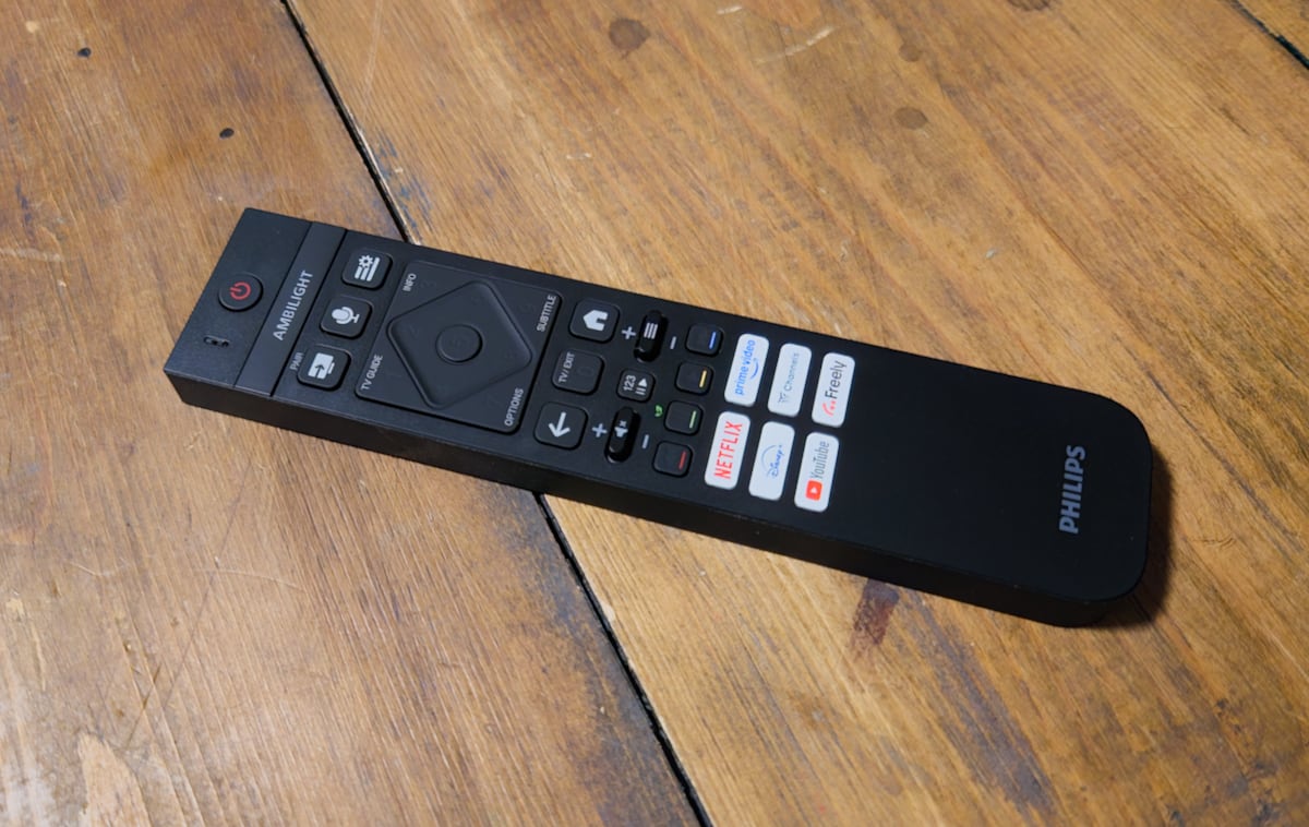 Philips_OLED811_3_small.jpg