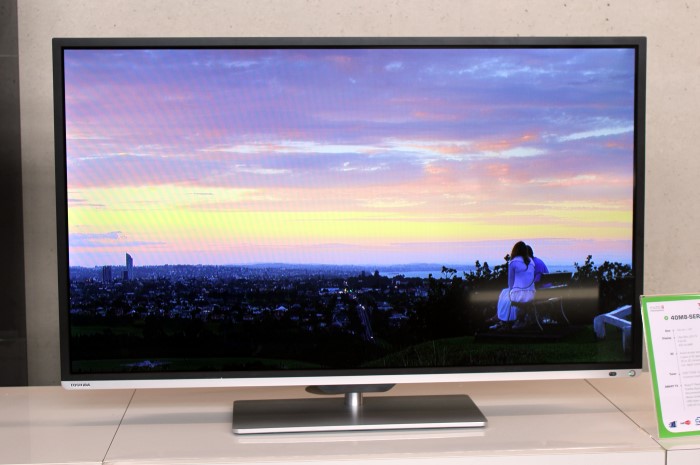 toshiba_world_40m8.jpg