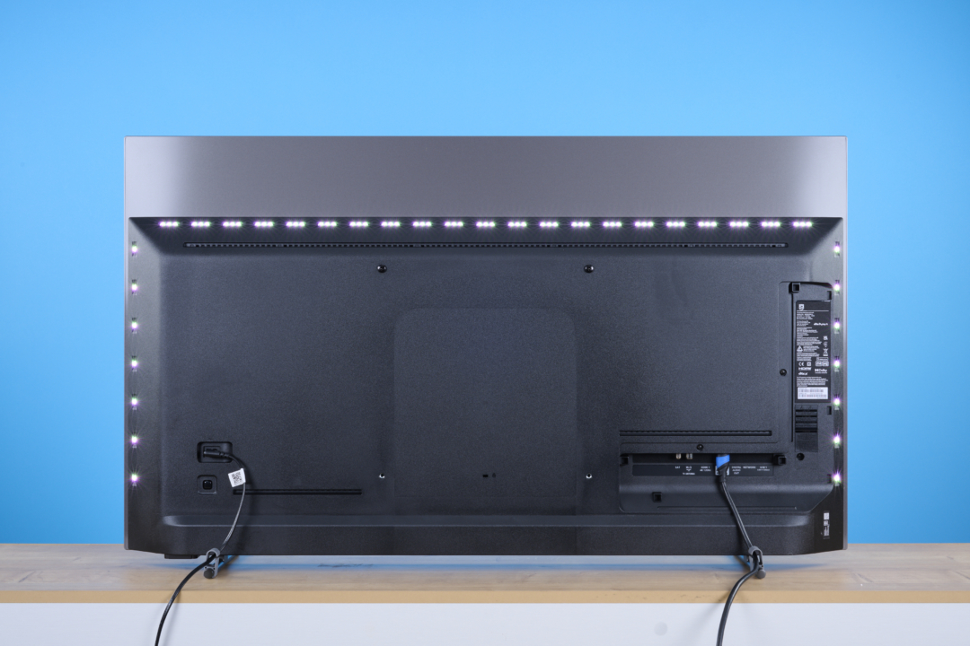 philips-48-oled708-ambilight-1080x720.jpg