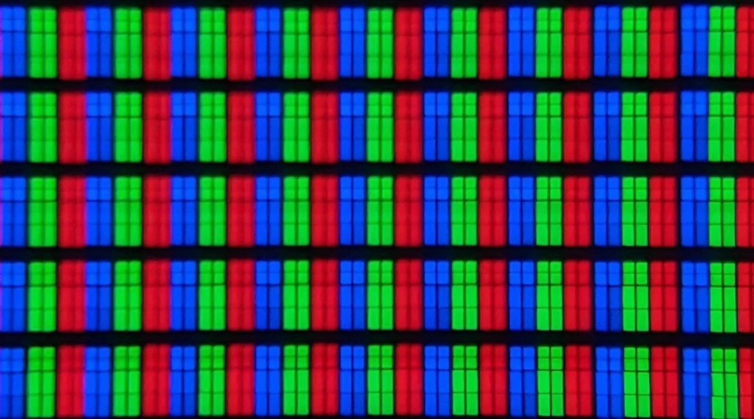 TCL-65C825-pixels-1080x600.jpg