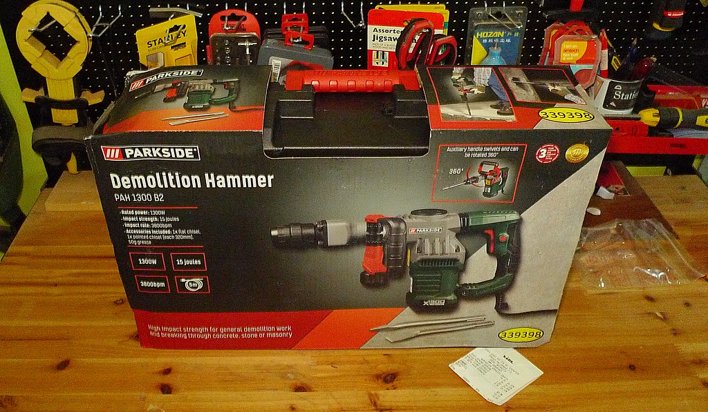 50236674576_9d67885d62_b.jpg