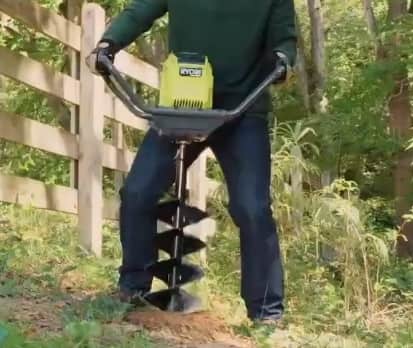 ryobi-40V-dirt-auger-min.jpg