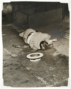 weegee_2070_1993_434217_thumbnail.jpg