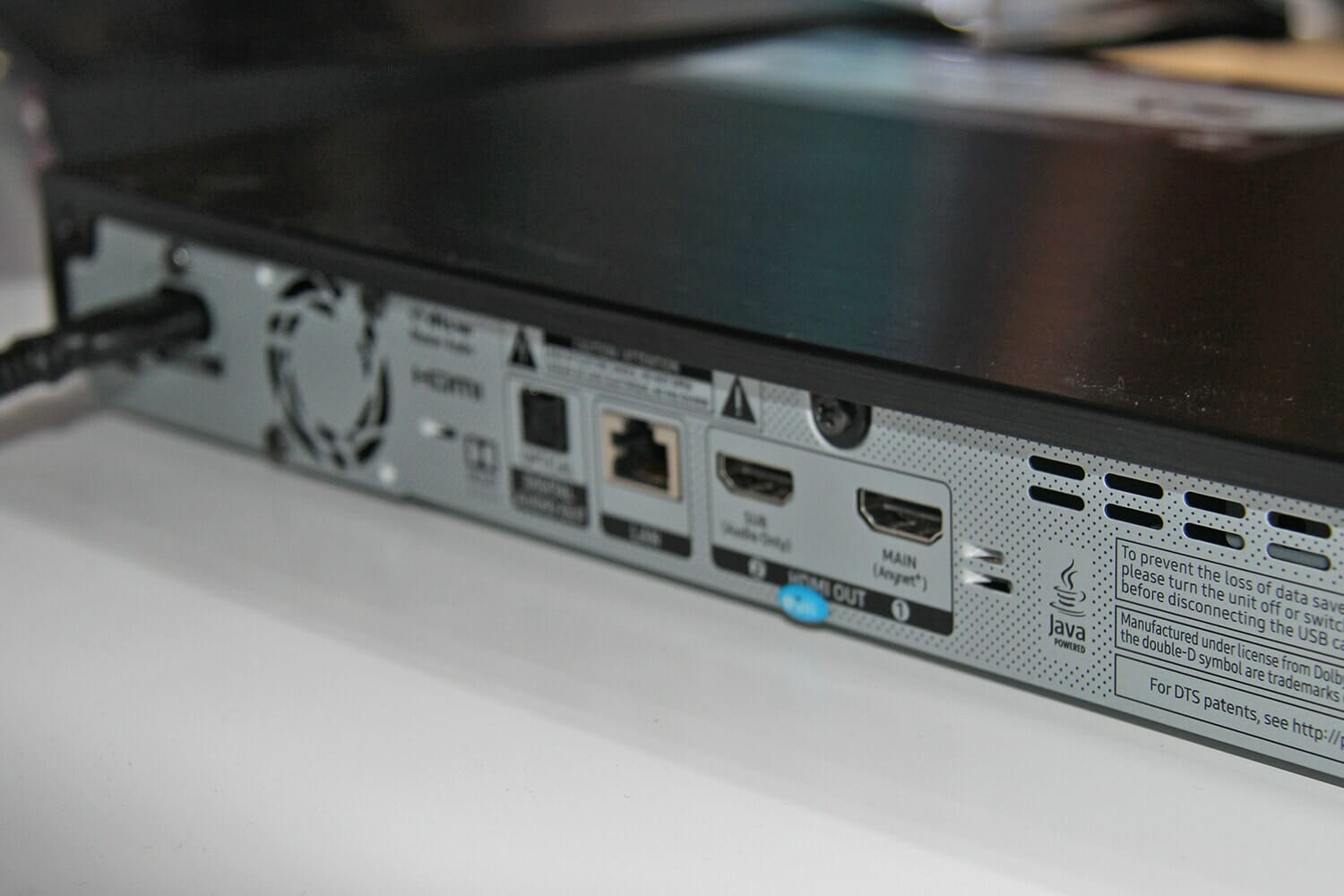 samsung-ubd-m9500-anschluesse-rueckseite.jpg