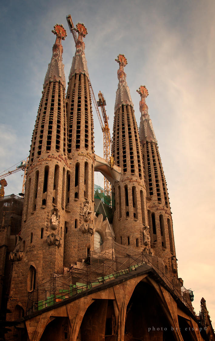 barcelona_symbol____by_etsap-d56grr0.jpg