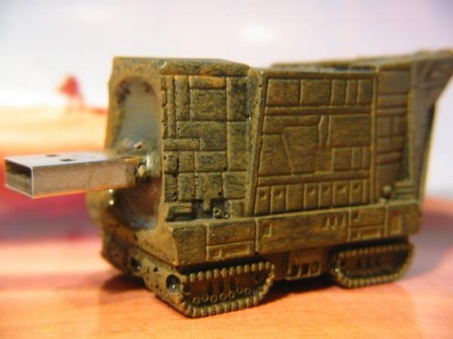 star-wars-sandcrawler-usb-drive_2.jpg
