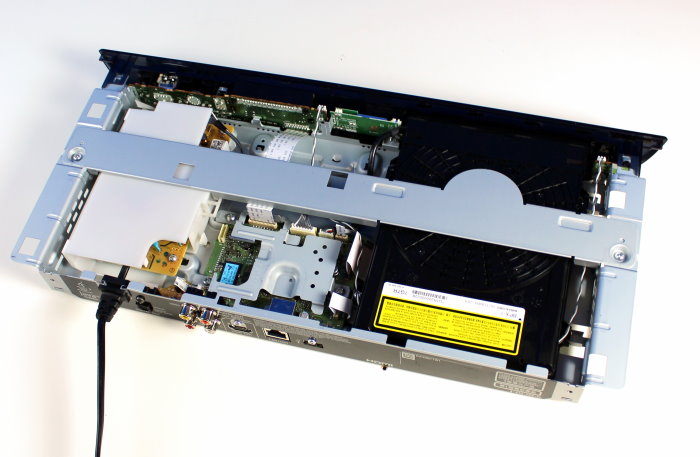 Sony_BDP-S590_InnenlebenGesamt2.jpg