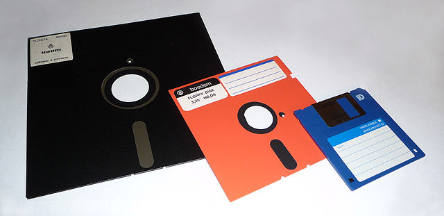 a-d-computers-arxeia-floppy.jpg