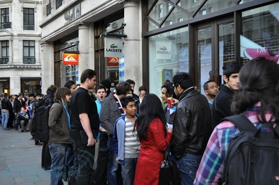 iPhone-4-lines-London_2.jpg