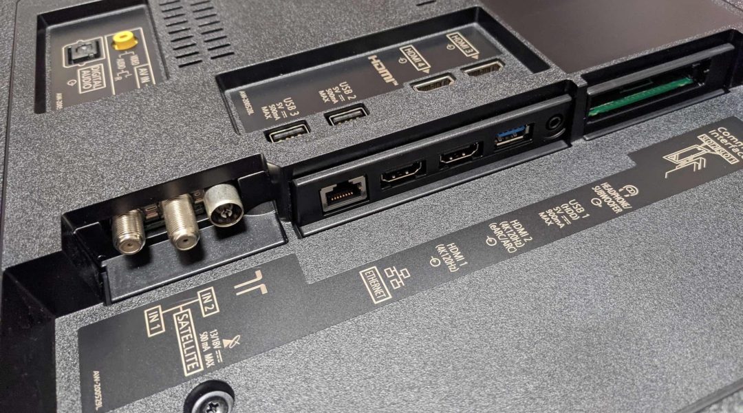 Panasonic-TX49JXW944-aansluitingen-1080x600.jpg