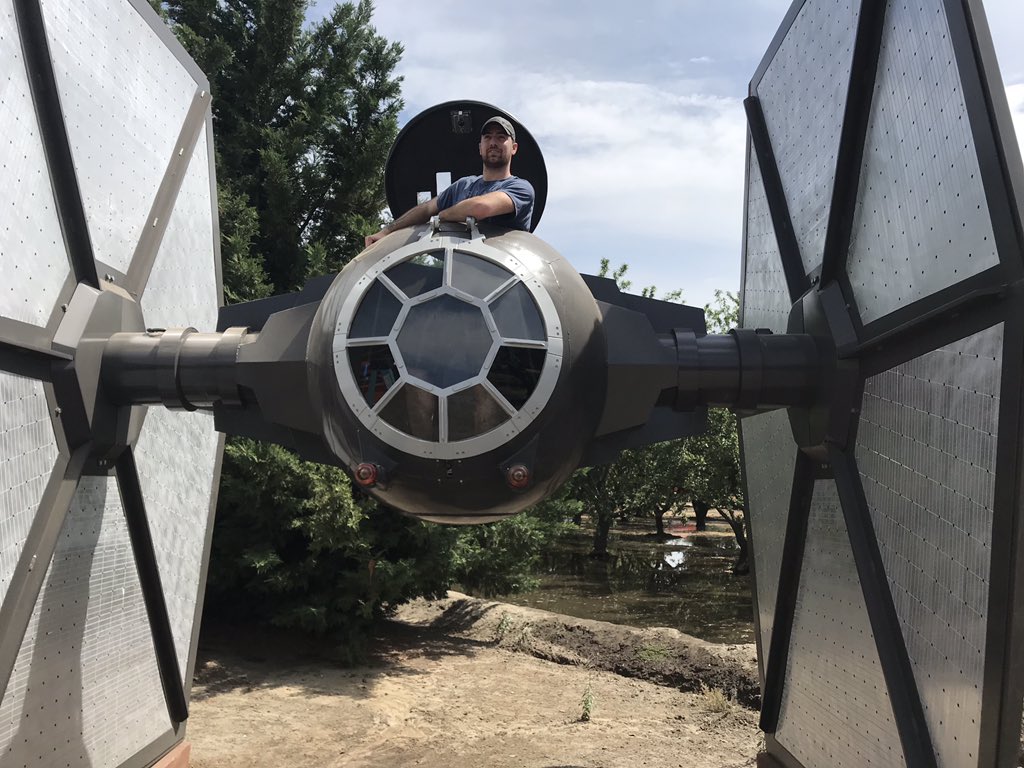 DeAhv5zVwAAlGB3.jpg:large