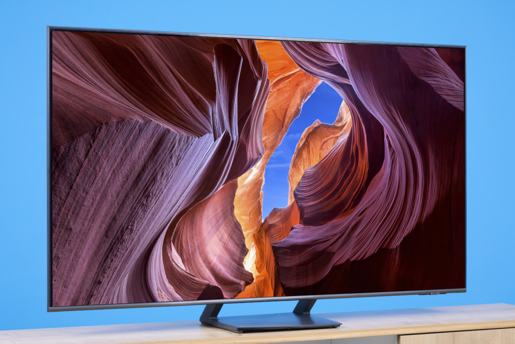 samsung-q70c-vorderseite-perspektive-links-1024x683.jpg
