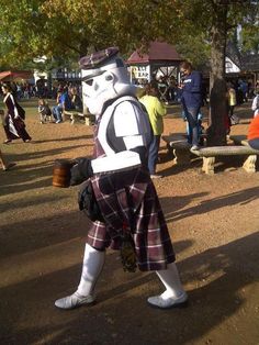 9134d47621b87ab44b5e33cf559b4159--scotland-star-wars-cosplay.jpg