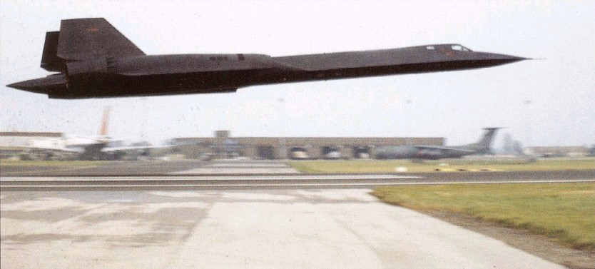 SR71verylow.jpg