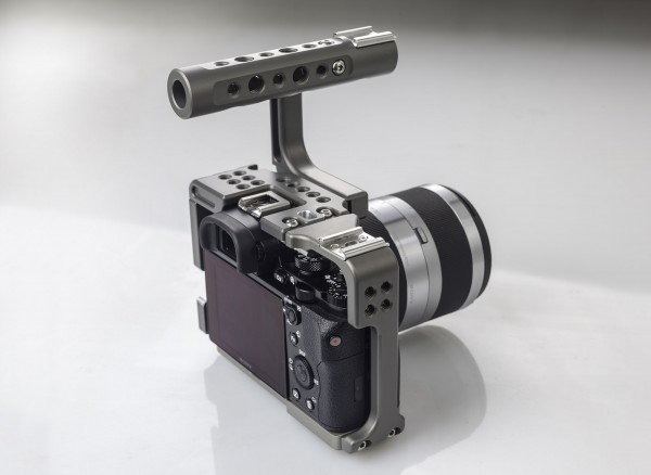 sony-a7s-cage-9516-600x438.jpg