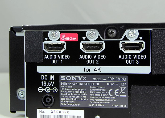 Sony-POP-FMPA1-Anschluesse-Rueckseite.jpg